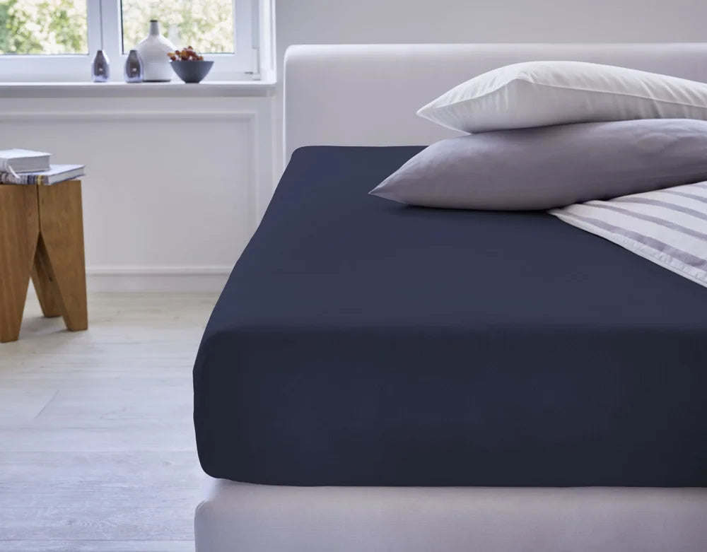 Spannbettlaken Schlafzimmer Stimmungsbild