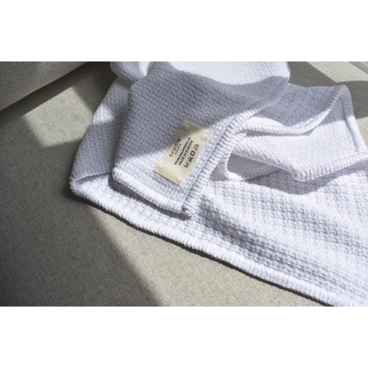 Baby-Decke in Feinstrick-Optik in Weiß von Cradle Studio Größe 50x70 cm