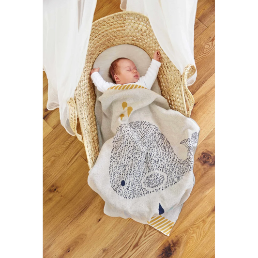 Bio Strick Baby-Decke Wal in Muster Wal von Lässig Größe 75x100 cm
