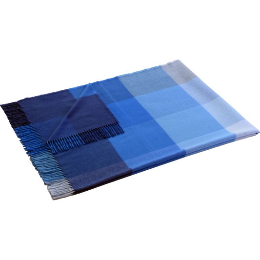 Decke RUBENS in Hellblau+Blau+Marine Blau+Blau+Blau Muster Gemustert von Steinbeck Größe 130x190 cm (inkl. Fransen)