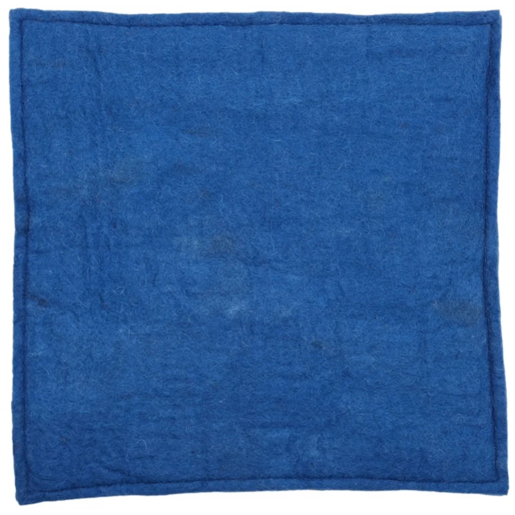 Filz Sitzkissen quadratisch in Dunkelblau Blau von Frida Feeling Größe 35x35 cm