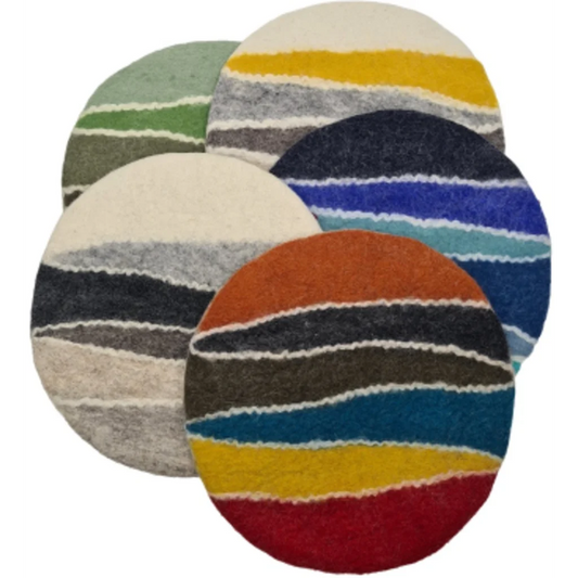 Filz Sitzkissen rund Zickzack in Creme+Hellgrau+Anthrazit+Braun Creme+Grau+Grau+Braun Muster Zickzack von Frida Feeling Größe Ø 35 cm