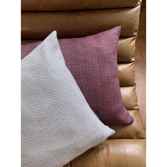 Kissenhülle mit Fischgrät-Muster in Beere Muster Fischgrät von Eagle Products Größe 40x40 cm