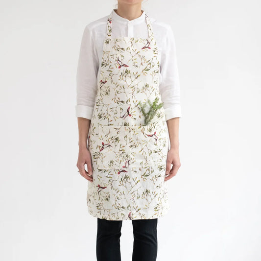 Leinen Alltagsschürze Mistelzweige in Weiß+Olive+Dunkelrot Weiß+Grün+Rot Muster Mistelzweige von Linen Tales Größe 70 cm breit+ 82 cm lang