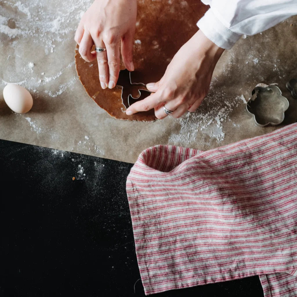 Leinen Geschirrtuch Streifen 2er-Pack in Rot+Creme Muster Streifen von Linen Tales Größe 45x65 cm