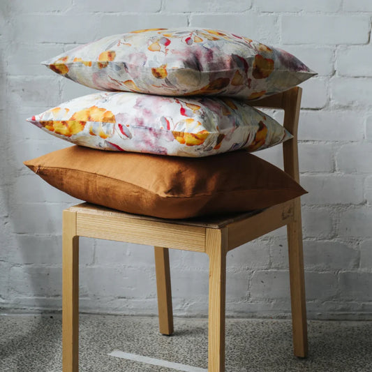 Leinen Kissenhülle Aquarell in Weiß+Orange Muster Aquarell von Linen Tales Größe 40x40 cm