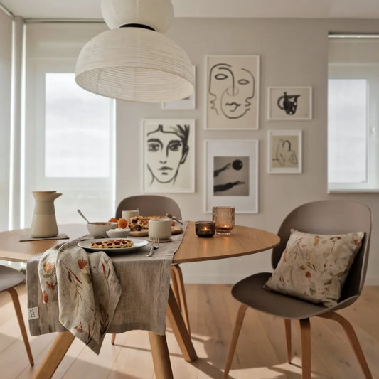 Leinen Kissenhülle Blätter in Creme+Braun Muster Blätter von Linen Tales Größe 40x40 cm