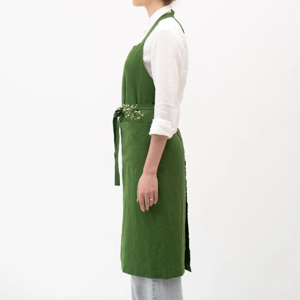 Leinen Kochschürze in Grün von Linen Tales Größe 100 cm breit+ 98 cm lang
