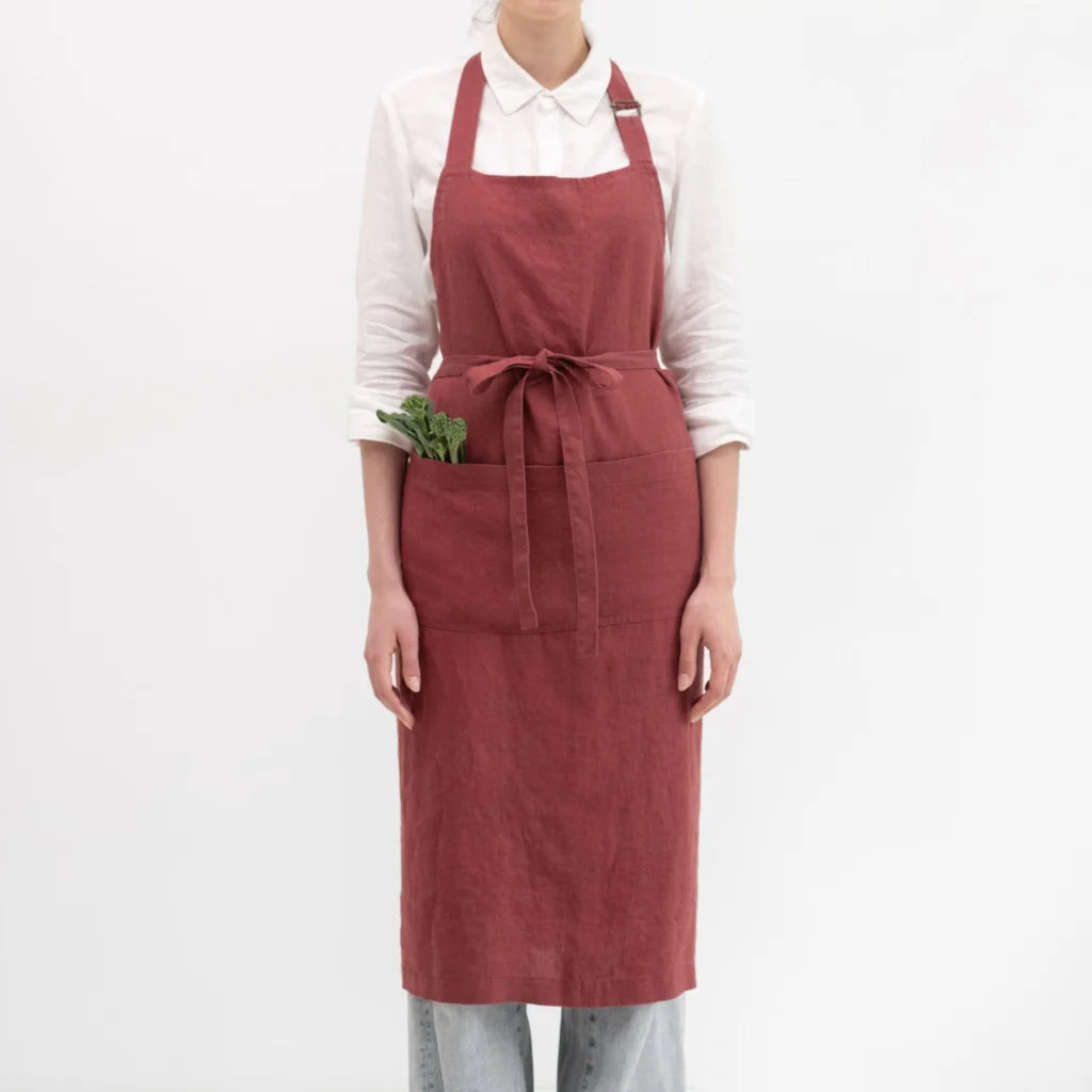 Leinen Kochschürze in Weinrot Rot von Linen Tales Größe 100 cm breit+ 98 cm lang