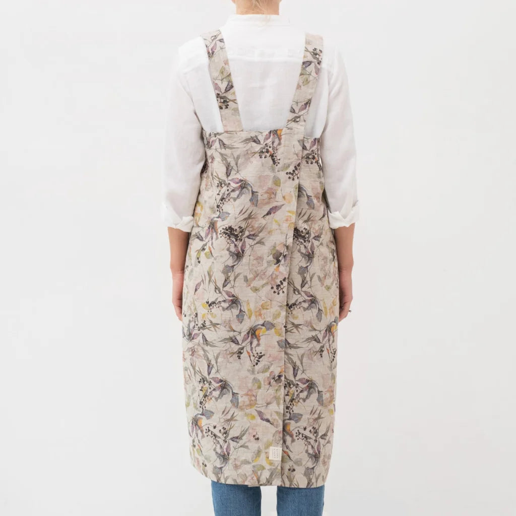 Leinen Pinafore-Schürze Blumen in Creme+Flieder+Gelb Creme+Lila+Gelb Muster Blumen von Linen Tales Größe 114 cm breit+ 83 cm lang