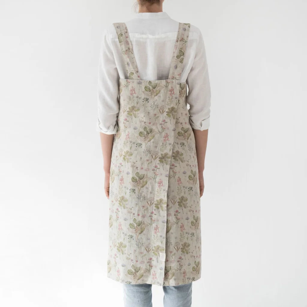 Leinen Pinafore-Schürze Botanik in Creme+Rosa+Grün+Braun Muster Botanik von Linen Tales Größe 114 cm breit+ 83 cm lang
