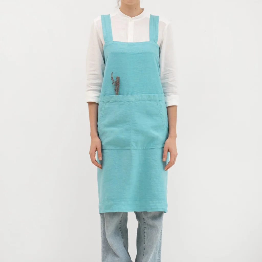Leinen Pinafore-Schürze in Atlantik Blau von Linen Tales Größe 114 cm breit+ 83 cm lang