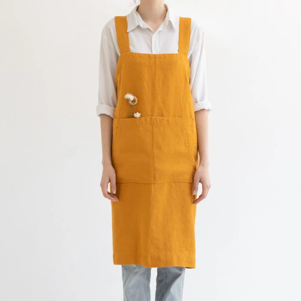 Leinen Pinafore-Schürze in Orange von Linen Tales Größe 114 cm breit+ 83 cm lang