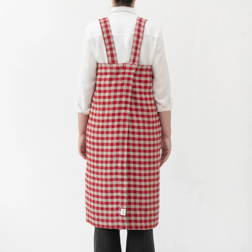 Leinen Pinafore-Schürze Karo in Rot+Beige Muster Karo von Linen Tales Größe 114 cm breit+ 83 cm lang