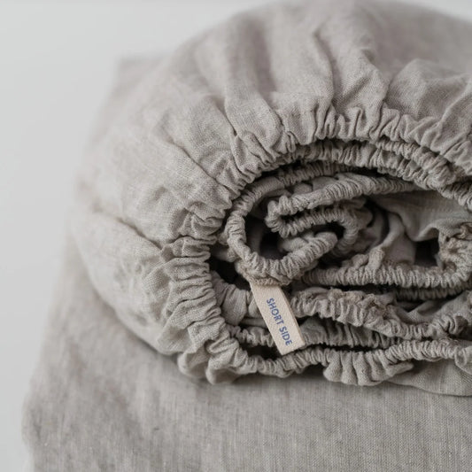 Leinen Spannbettlaken für Boxspringbetten in Übergröße in Beige von Linen Tales Größe 160x200 cm