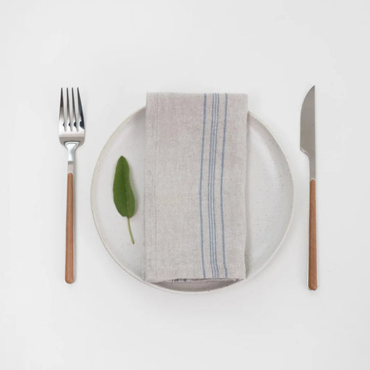 Leinen Stoffserviette Streifen 2er-Pack in Hellgrau+Blau Grau+Blau Muster Streifen von Linen Tales Größe 45x45 cm