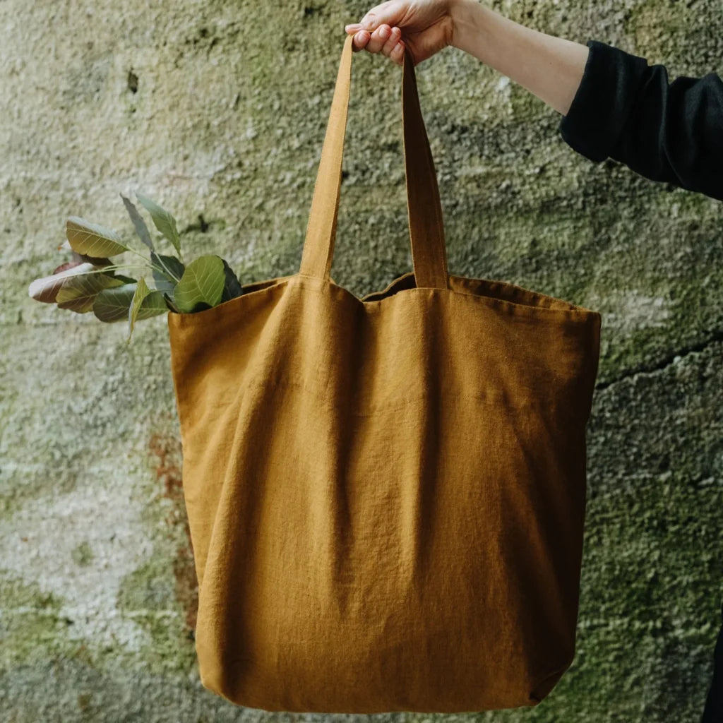 Leinen Tasche in Bronze Gelb von Linen Tales Größe 54 cm breit+ 60 cm lang