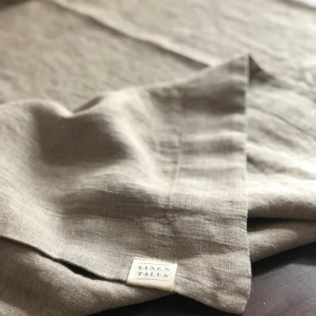Leinen Tischdecke in Übergröße in Beige von Linen Tales Größe 140x300 cm