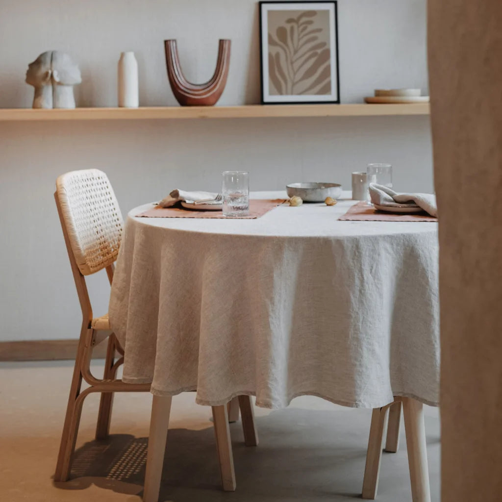 Leinen Tischdecke rund in Stein Grau von Linen Tales Größe Ø 150 cm