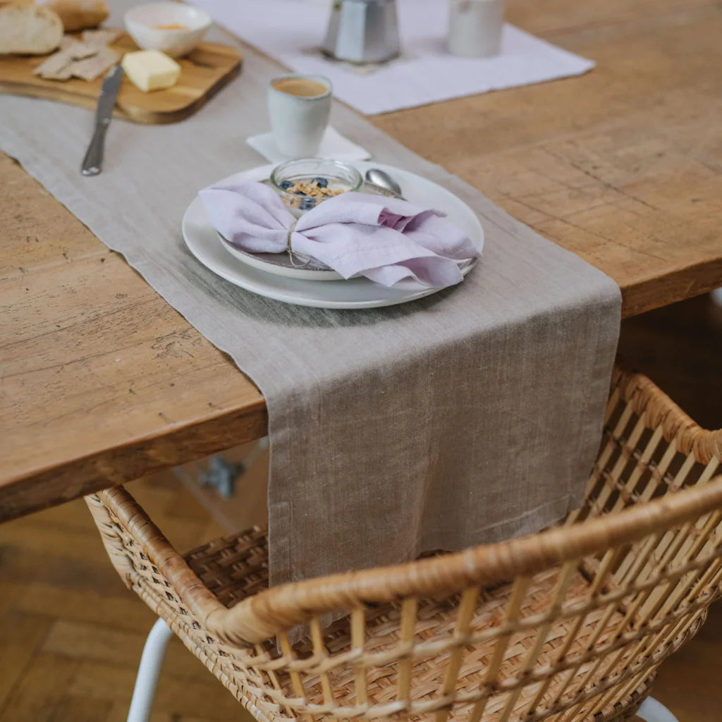Leinen Tischläufer in Beige von Linen Tales Größe 40x150 cm