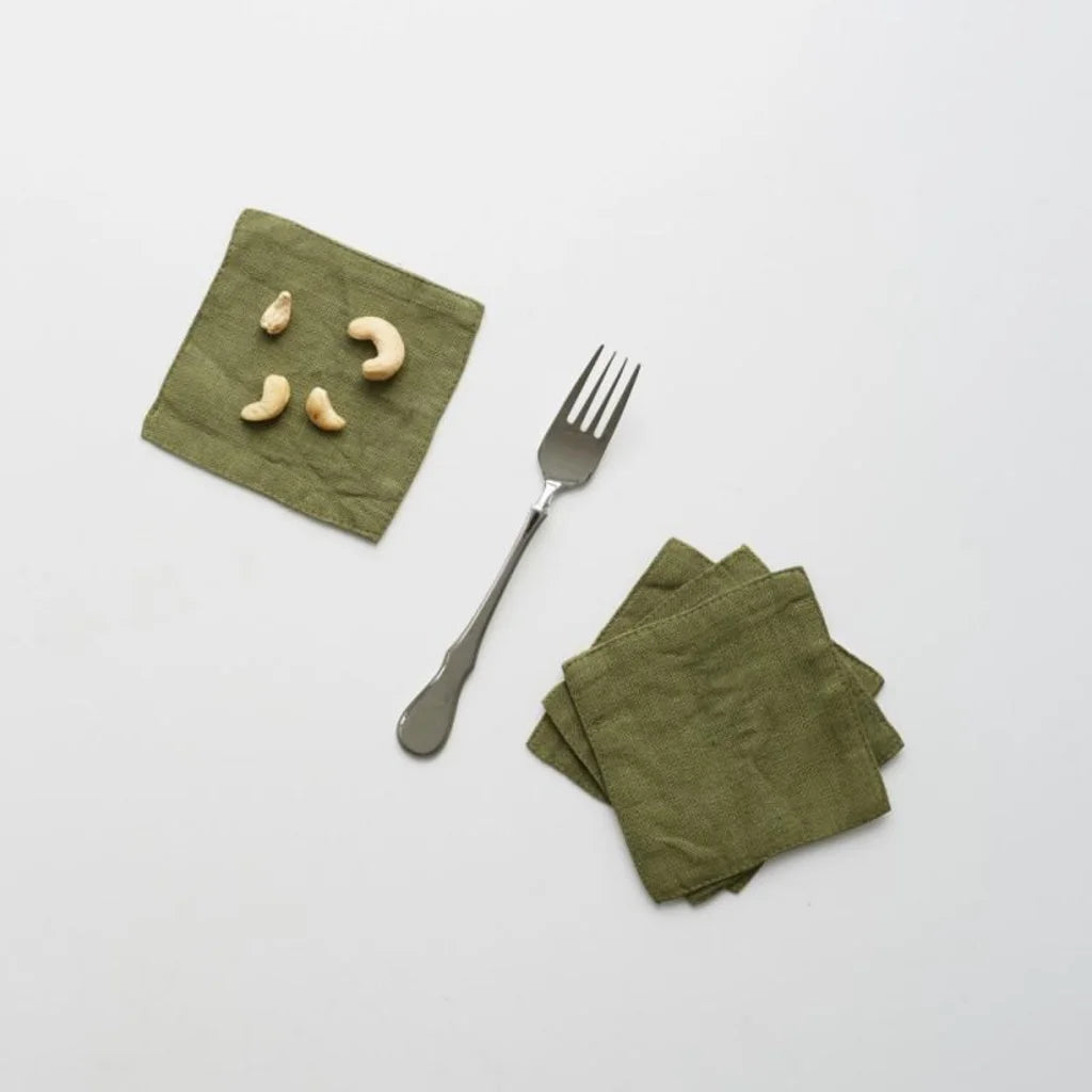 Leinen Untersetzer 4er-Pack in Olive Grün von Linen Tales Größe 15x15 cm