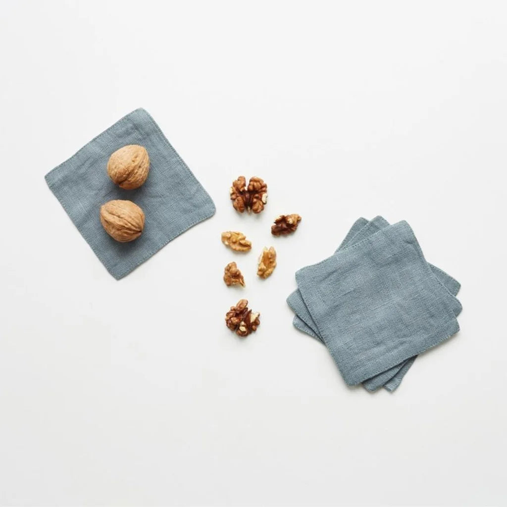 Leinen Untersetzer 4er-Pack in Taubenblau Blau von Linen Tales Größe 10x10 cm