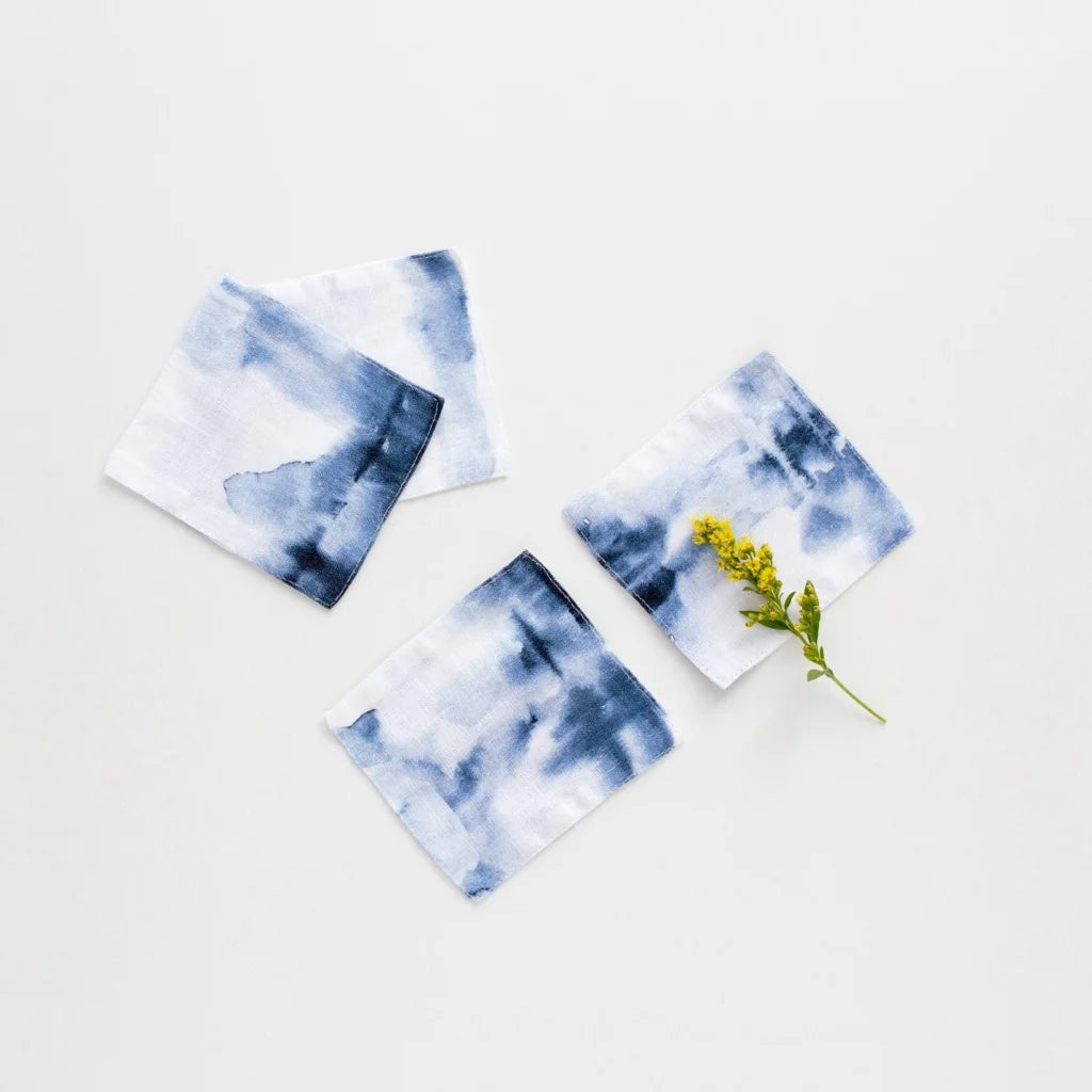 Leinen Untersetzer Farbverlauf 4er-Pack in Weiß+Blau Muster Farbverlauf von Linen Tales Größe 15x15 cm
