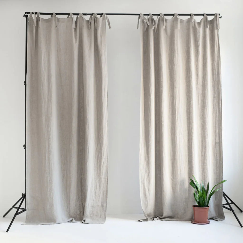Leinen Verdunkelungsvorhang mit Schlaufen 2er-Set in Beige von Linen Tales Größe 140x200 cm