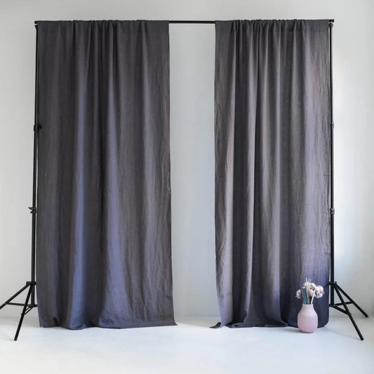 Leinen Verdunkelungsvorhang mit Tunnel 2er-Set in Anthrazit Grau von Linen Tales Größe 140x200 cm