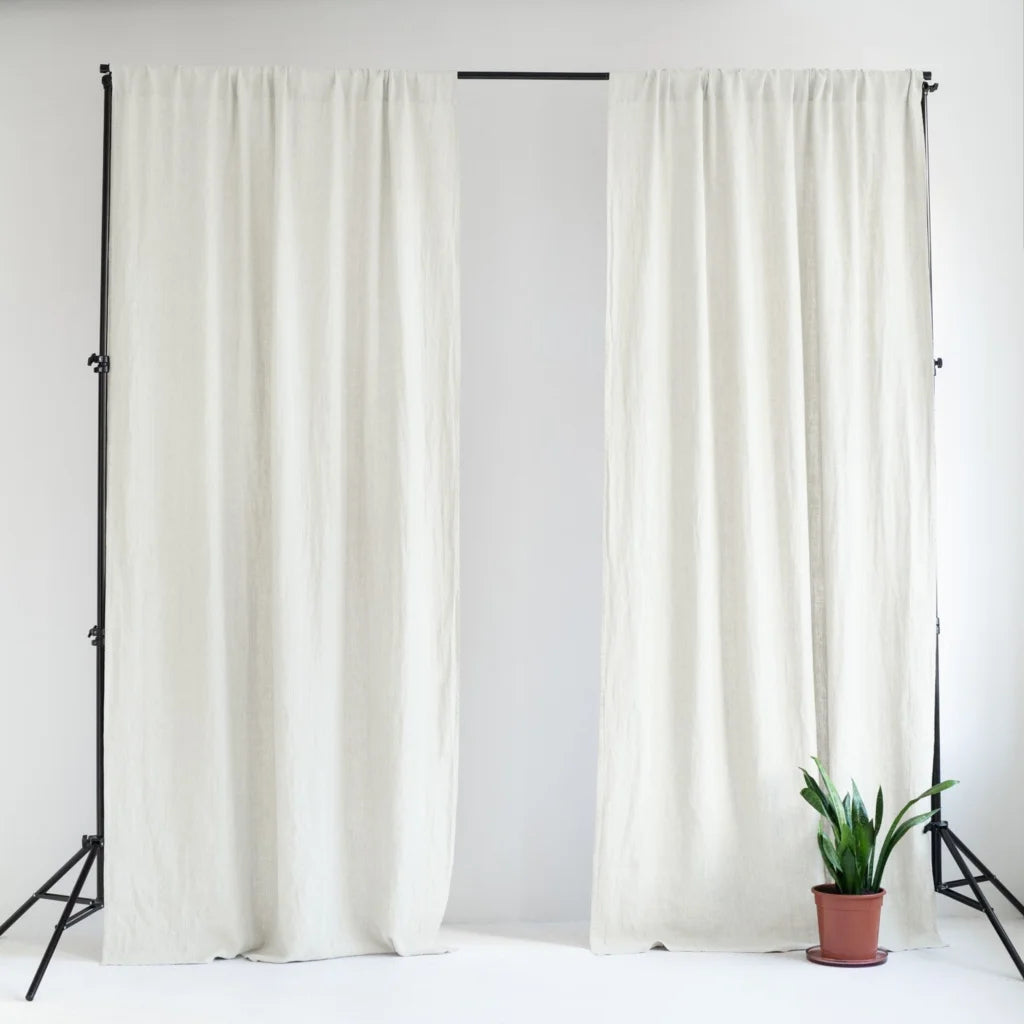 Leinen Verdunkelungsvorhang mit Tunnel 2er-Set in Weiß von Linen Tales Größe 140x330 cm