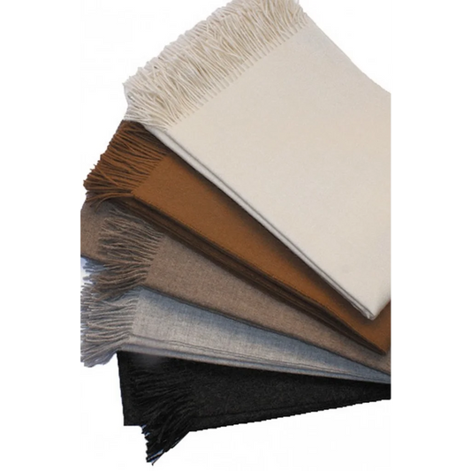Alpaka Decke in Kamel Braun von APU KUNTUR Größe 135x196 cm (inkl. Fransen)