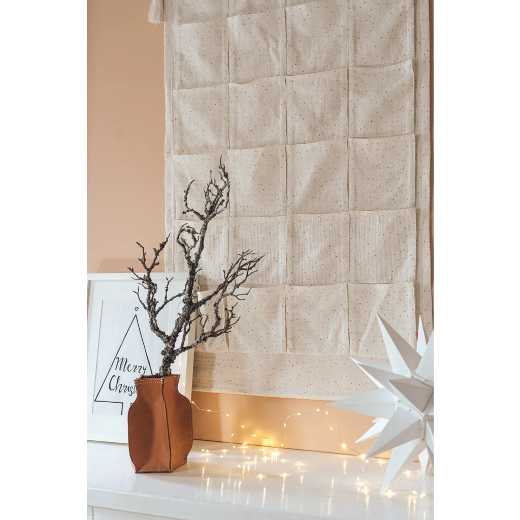 Bio Adventskalender Utensilo Sparkling in Creme Muster Sparkling von kikadu Größe 70x120 cm