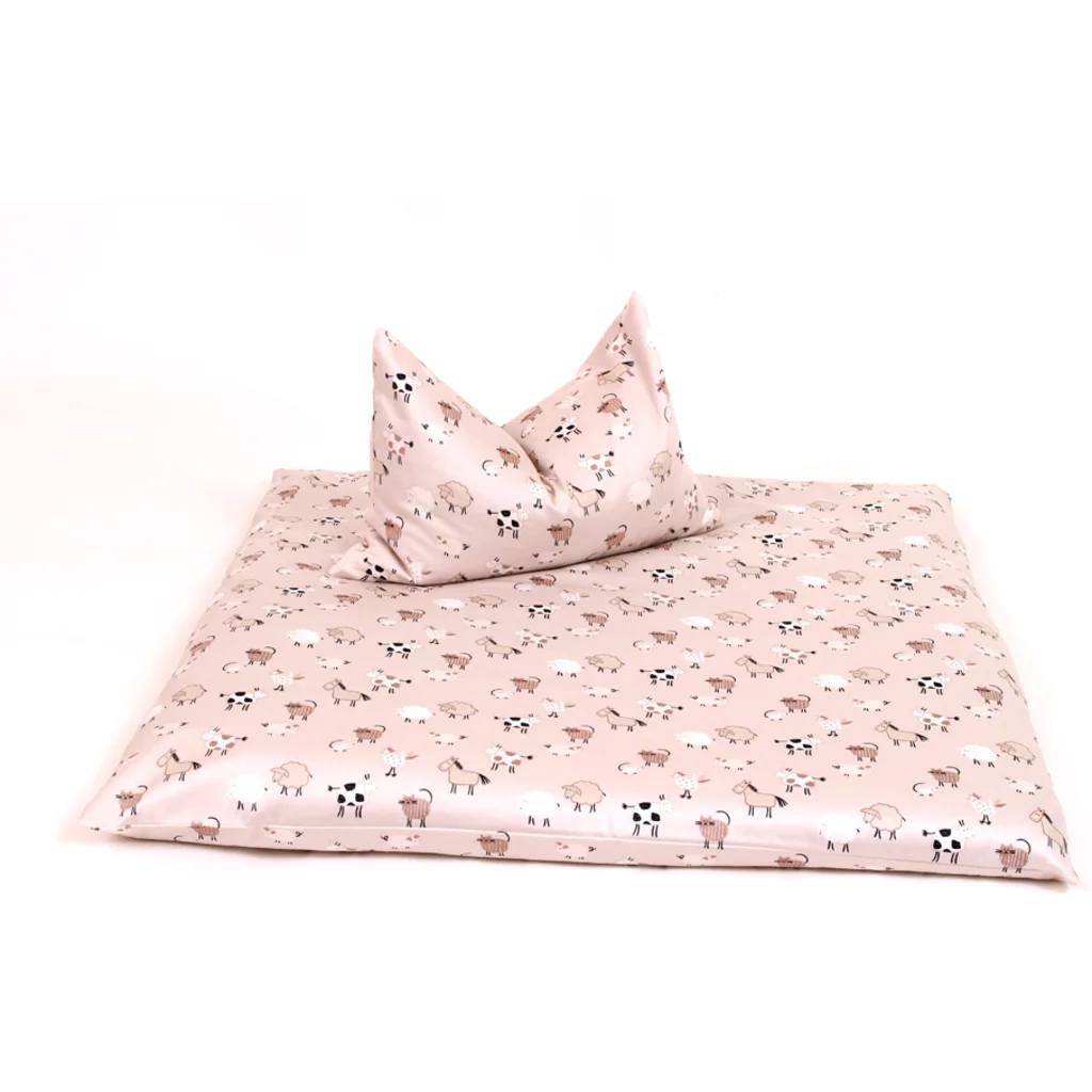 Bio Satin Baby-+Kinder-Bettwäsche Bauernhof Bettbezug in Creme Muster Bauernhof von mudis Größe 100x135 cm