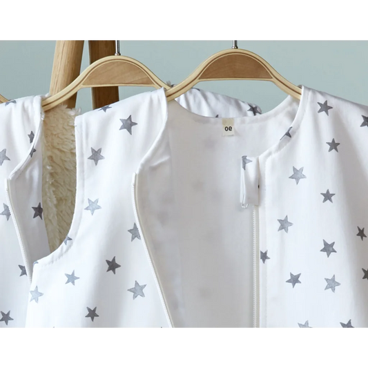 Bio Satin Baby-Schlafsack Sterne mit Flanellfutter in Muster Sterne von Cotonea Größe 70 (ca. 76 cm)