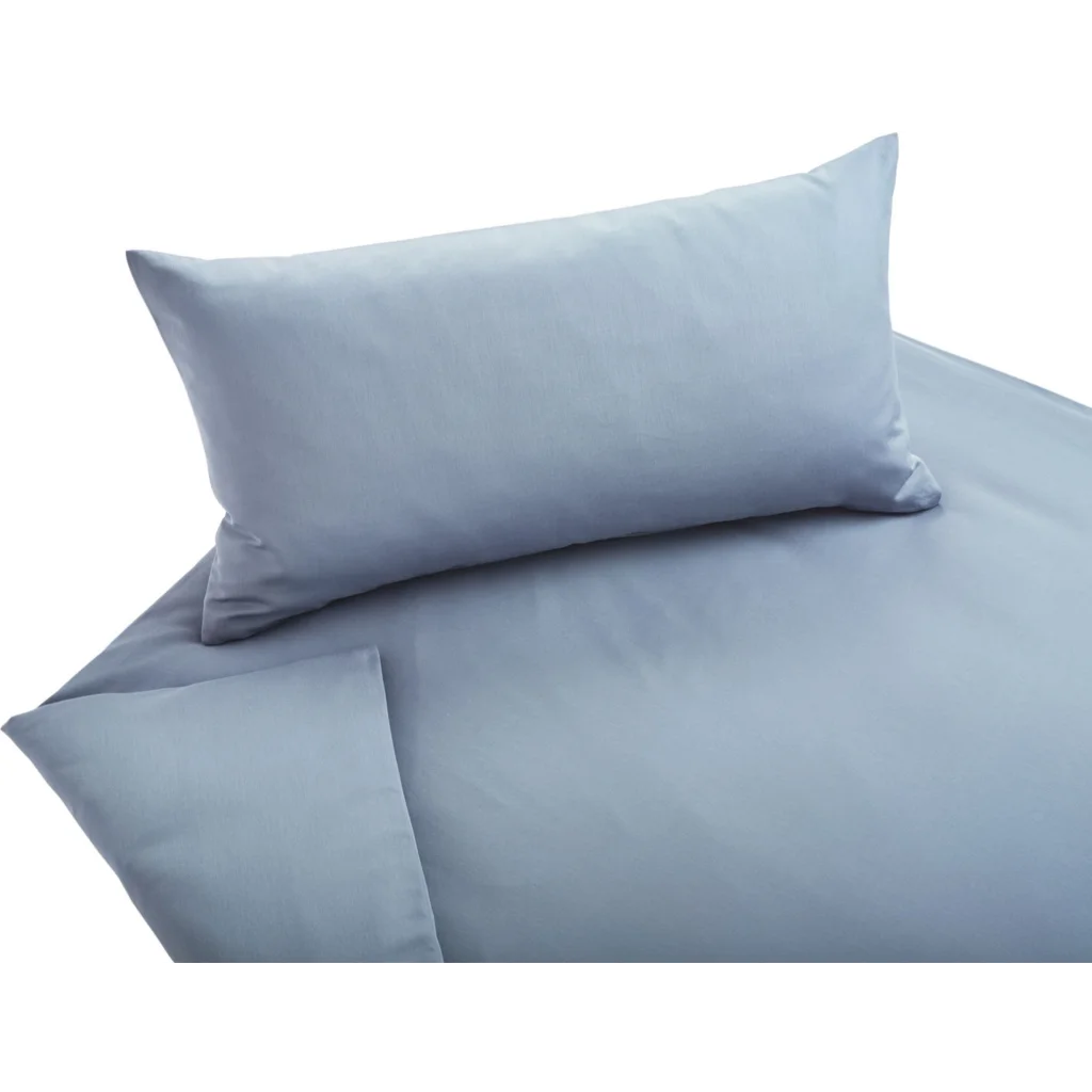 Bio Satin Bettwäsche Classic Kissenbezug in Perlblau Blau von Cotonea Größe 80x80 cm