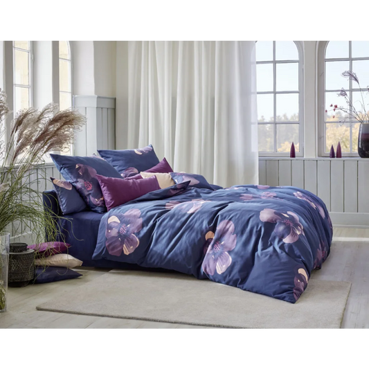 Bio Satin Bettwäsche Dunkle Anemone Kissenbezug in Lila+Blau Muster Dunkle Anemone von Cotonea Größe 40x80 cm