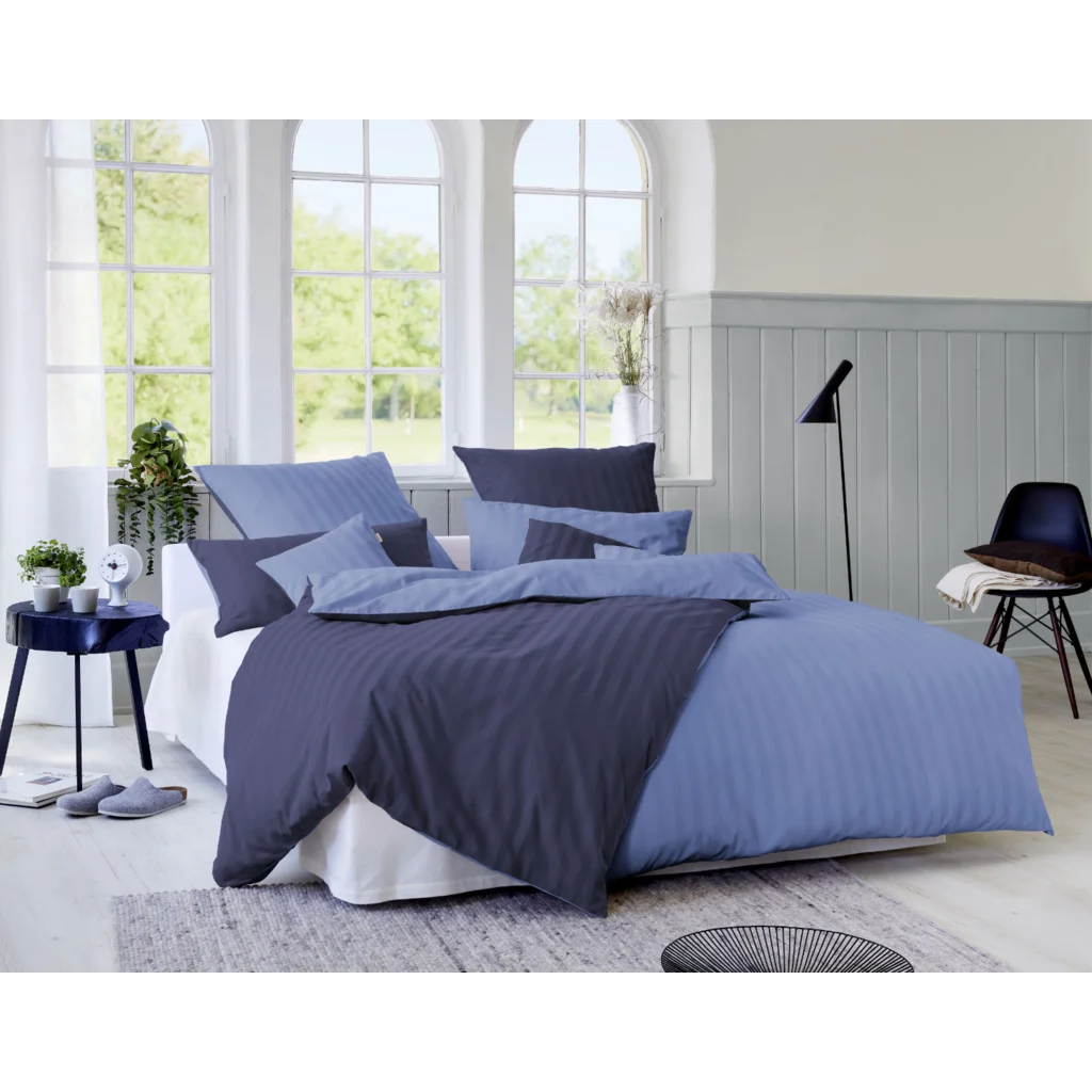 Bio Satin Wendebettwäsche Linea Kissenbezug in Dunkelblau+Lapis Blau von Cotonea Größe 40x40 cm