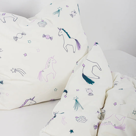 Perkal Baby-+Kinder-Bettwäsche Einhorn Garnitur in Muster Einhorn von KATHA covers Größe 100x135 + 40x60 cm
