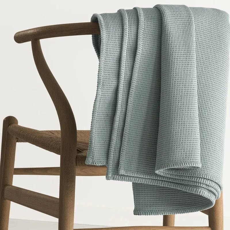 Sommerliche Waffelpiqué Decken aus Naturmaterialien wie Baumwolle 