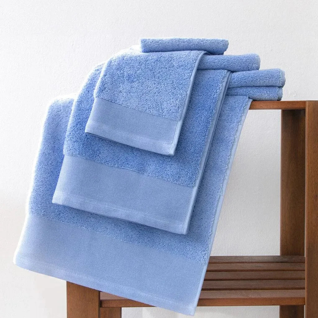 Bio Frottier Handtuch in Hellblau Blau von Jean&Len Größe 50x100 cm