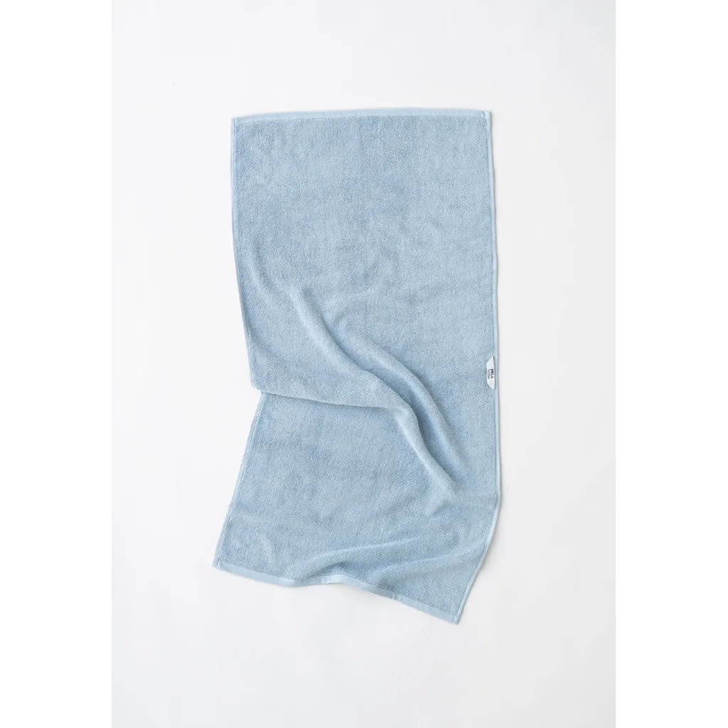 Bio Frottier Handtuch in Himmelblau Blau von MELA home Größe 50x100 cm
