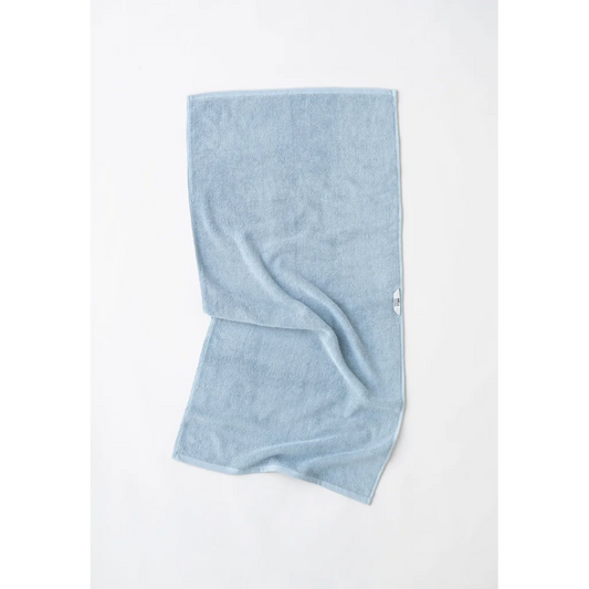 Bio Frottier Handtuch in Himmelblau Blau von MELA home Größe 50x100 cm