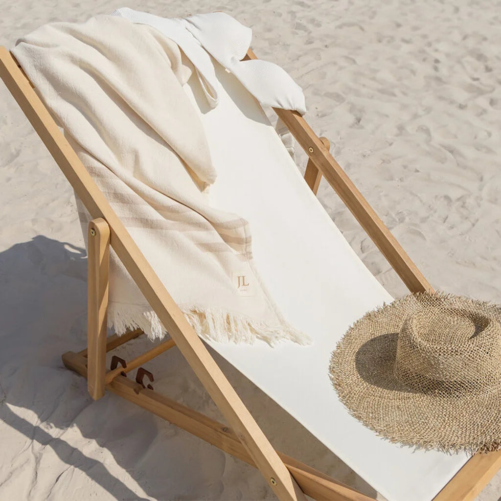 Bio Strandtuch mit Fransen in Creme+Beige Muster Streifen von Jean&Len Größe 90x165 cm