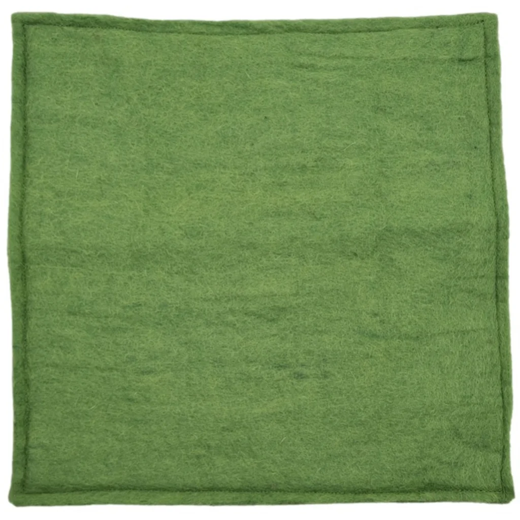 Filz Sitzkissen quadratisch in Grün von Frida Feeling Größe 35x35 cm