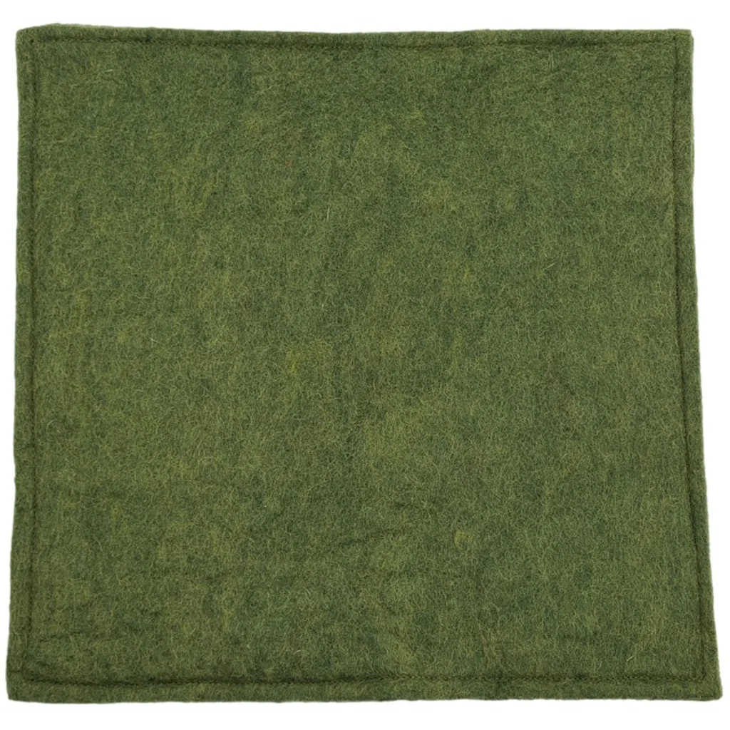 Filz Sitzkissen quadratisch in Khaki Grün von Frida Feeling Größe 35x35 cm