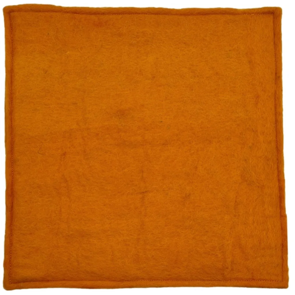 Filz Sitzkissen quadratisch in Orange von Frida Feeling Größe 35x35 cm