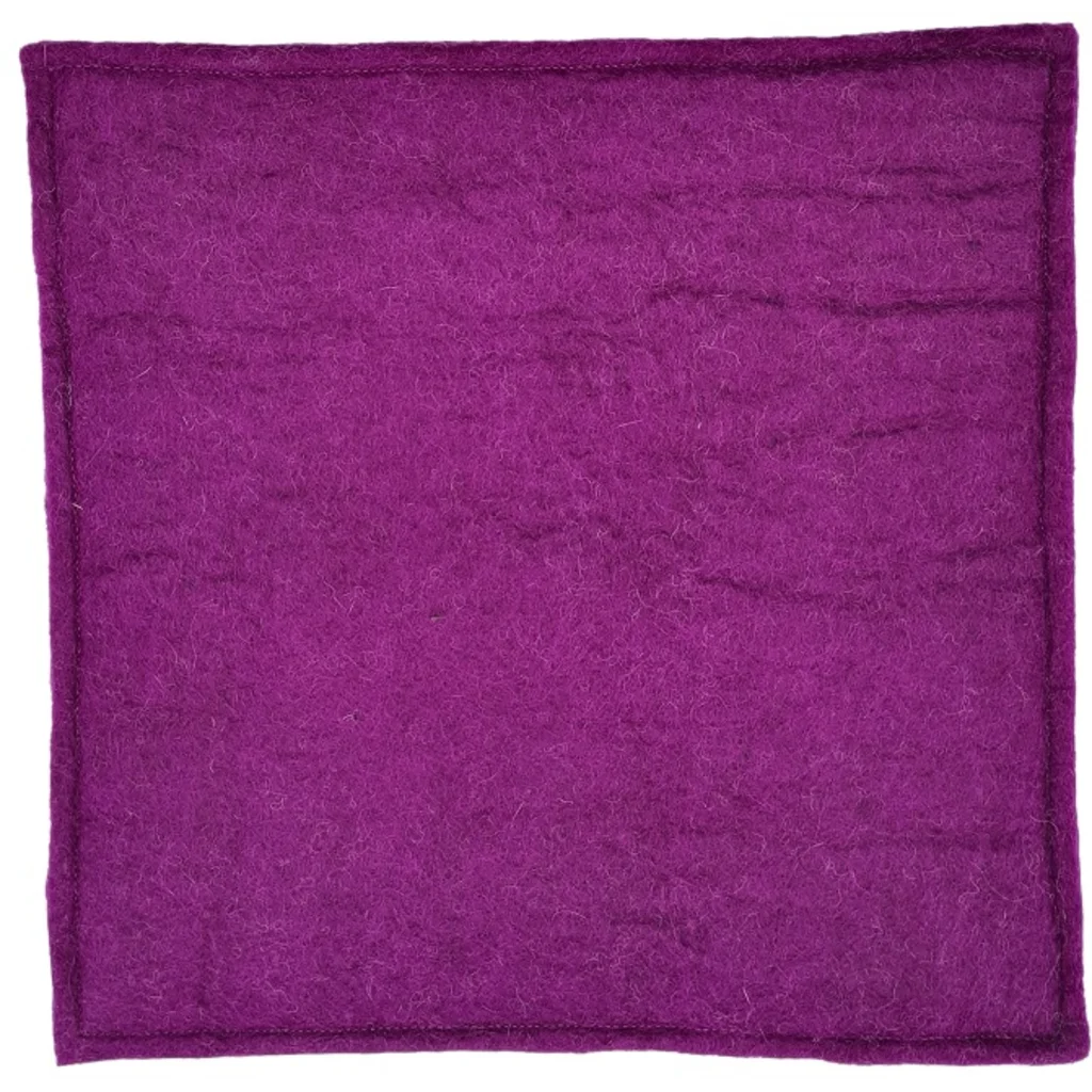 Filz Sitzkissen quadratisch in Purple Lila von Frida Feeling Größe 35x35 cm