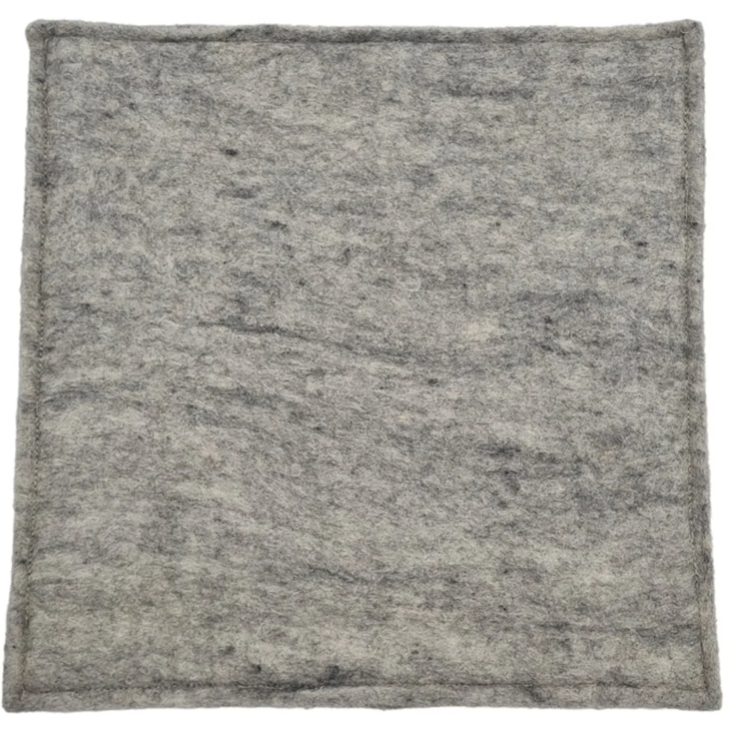 Filz Sitzkissen quadratisch in Steingrau Grau von Frida Feeling Größe 35x35 cm