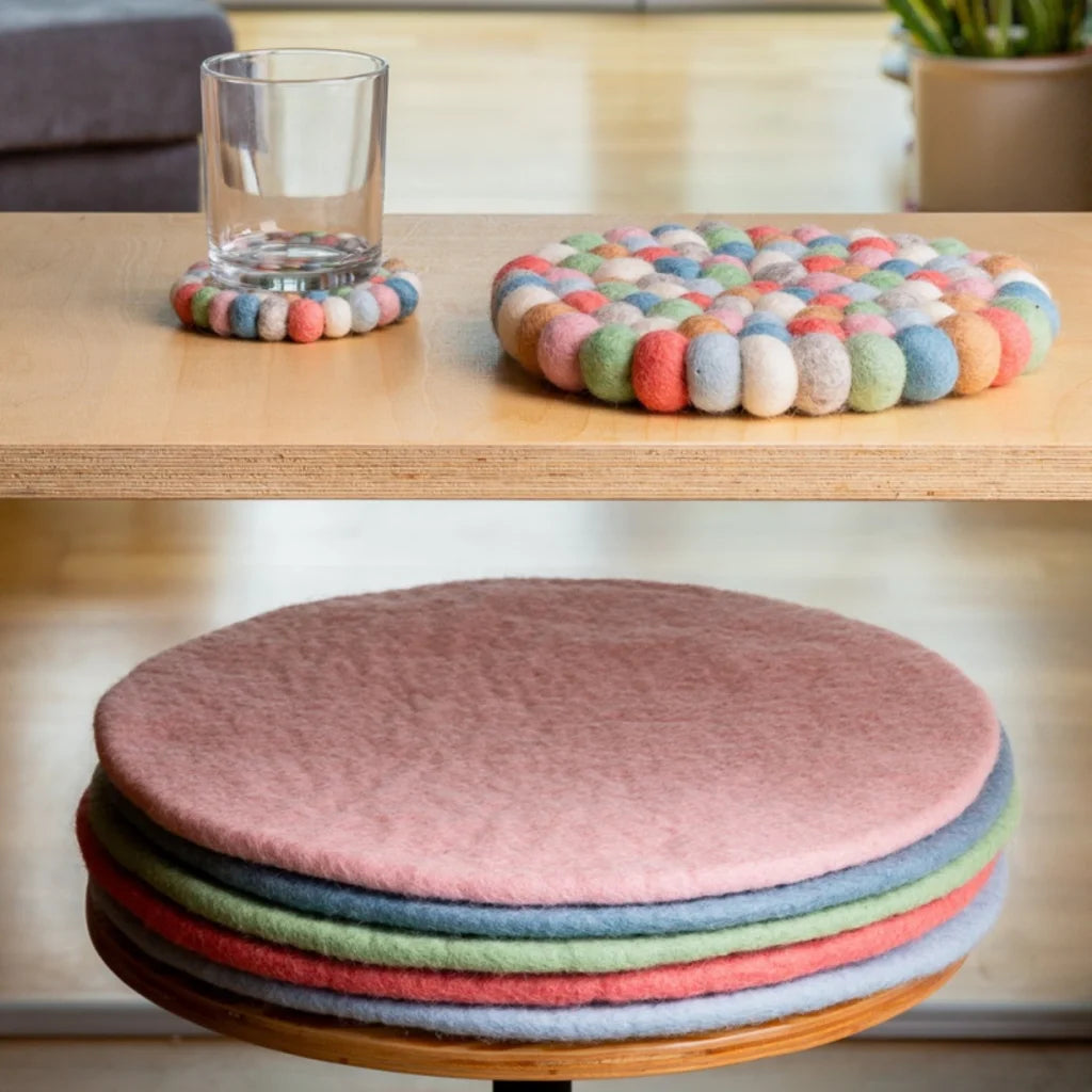 Filz Sitzkissen rund in Rosa von Frida Feeling Größe Ø 35 cm