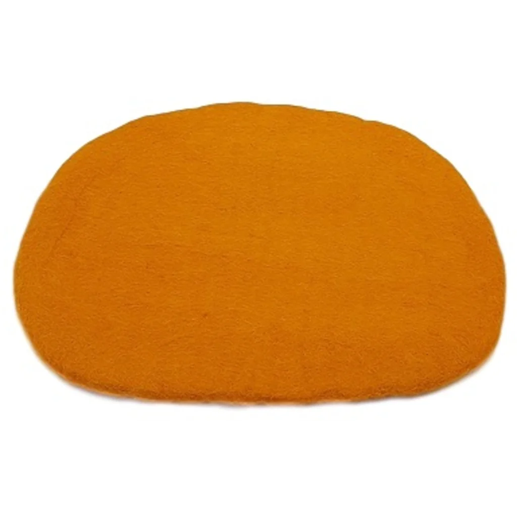 Filz Sitzkissen Trapez in Ocker Orange von Frida Feeling Größe 40x35 cm